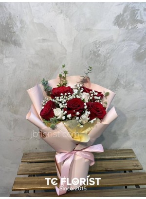 TC0006 Rose Bouquet