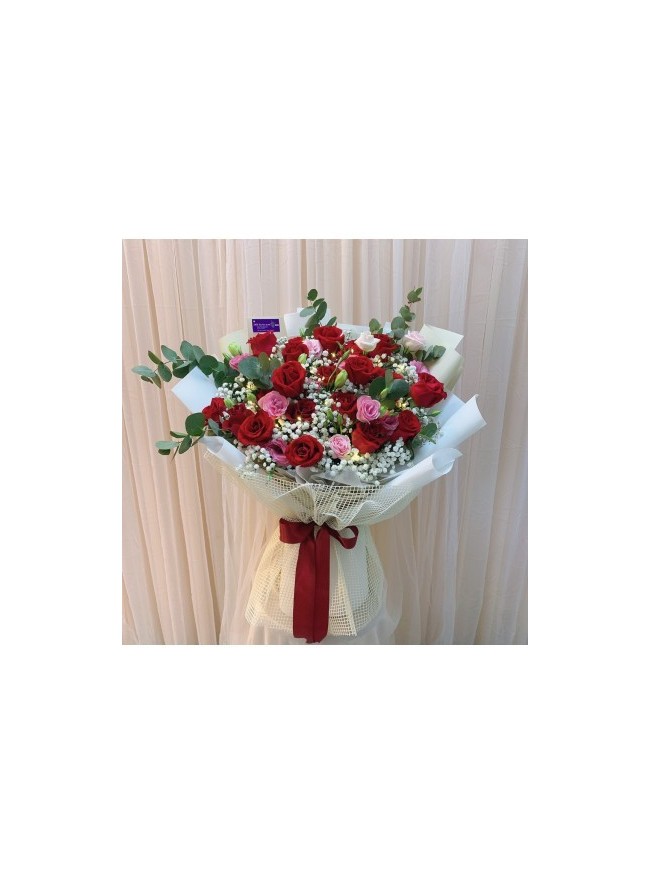 LL0003 Rose Bouquet